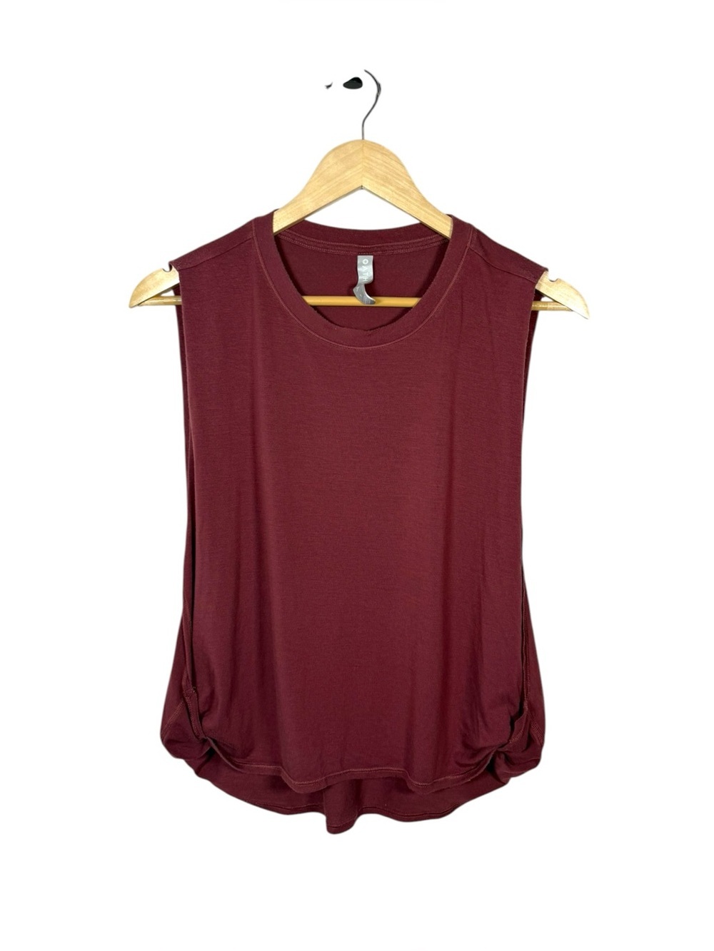 Athleta Twist Hem Muscle Tank Womens Small Burgundy Relaxed Fit Low Armhole